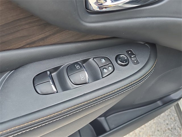 Certified 2022 Nissan Murano Platinum w/ Cargo Package image 21
