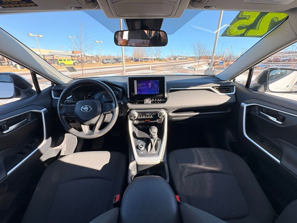 Used 2025 Toyota RAV4 XLE image 13