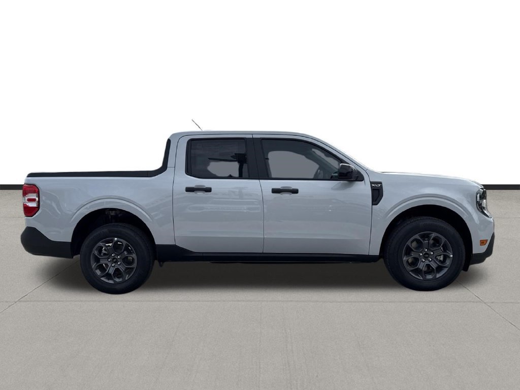 New 2026 Ford Maverick XLT w/ XLT Luxury Package FWD image 4