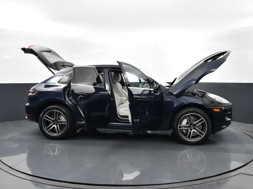 Used 2020 Porsche Macan Turbo image 49