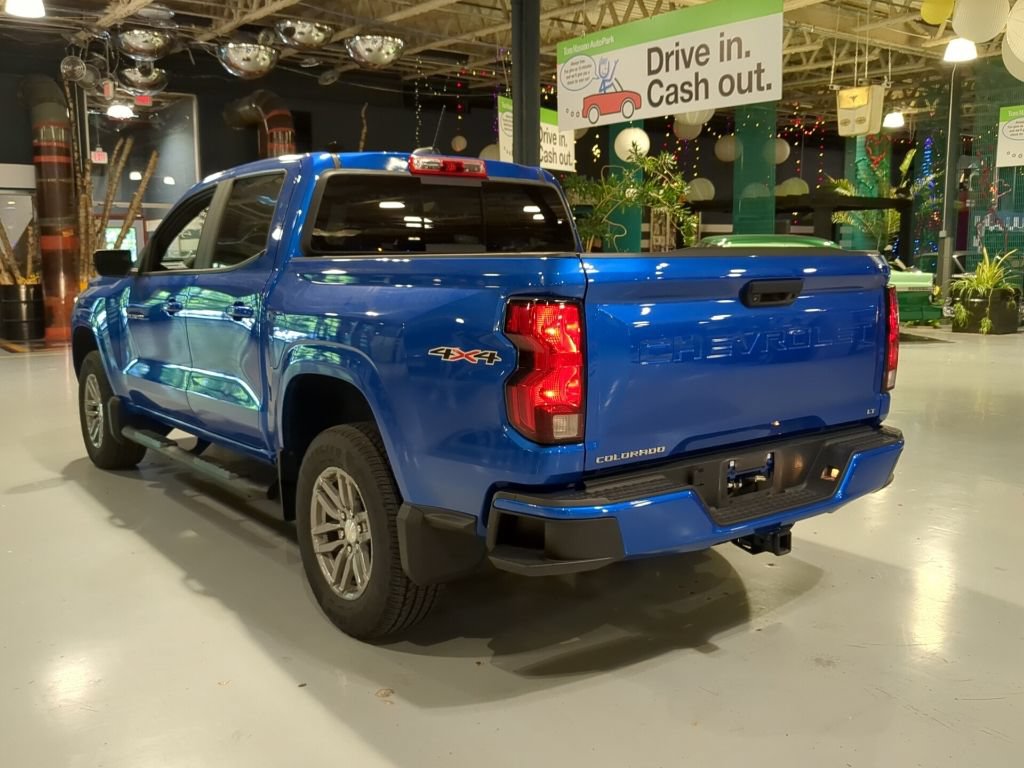 Used 2023 Chevrolet Colorado LT w/ LT Convenience Package AWD/4WD image 10