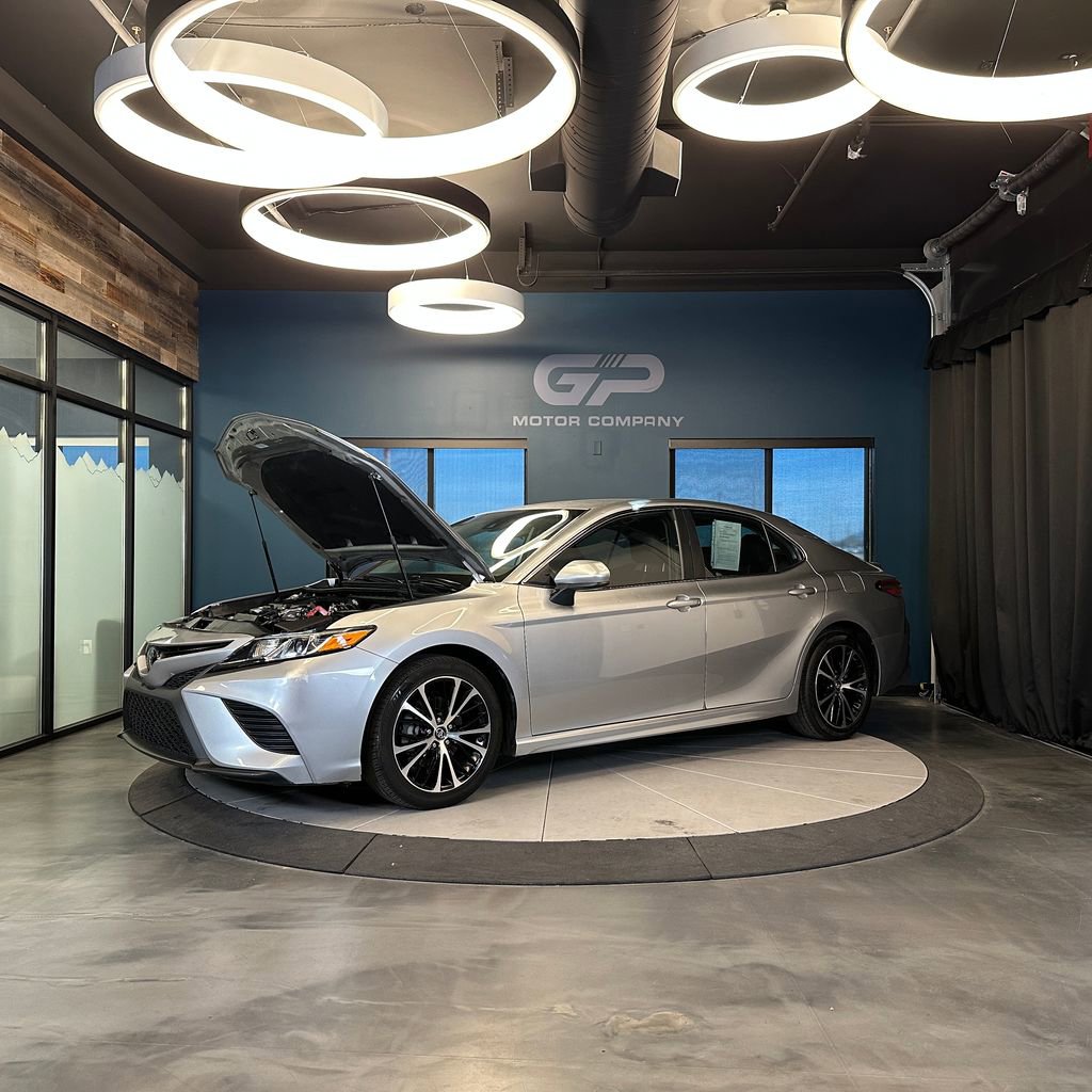 Used 2019 Toyota Camry SE FWD image 22