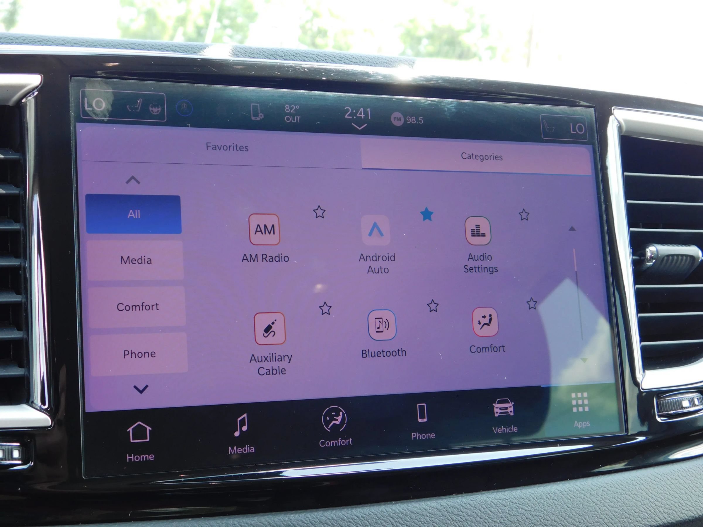 Used 2024 Chrysler Pacifica Touring-L FWD image 19
