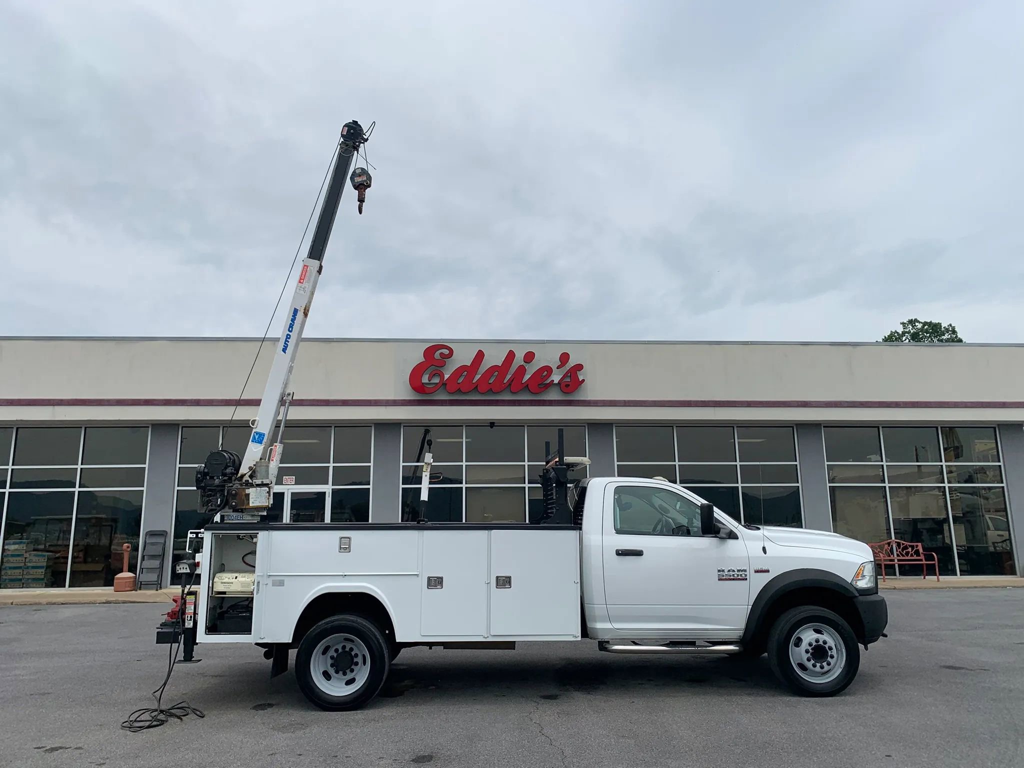 Used 2016 RAM 5500 Tradesman w/ Payload Upgrade Package RWD image 33