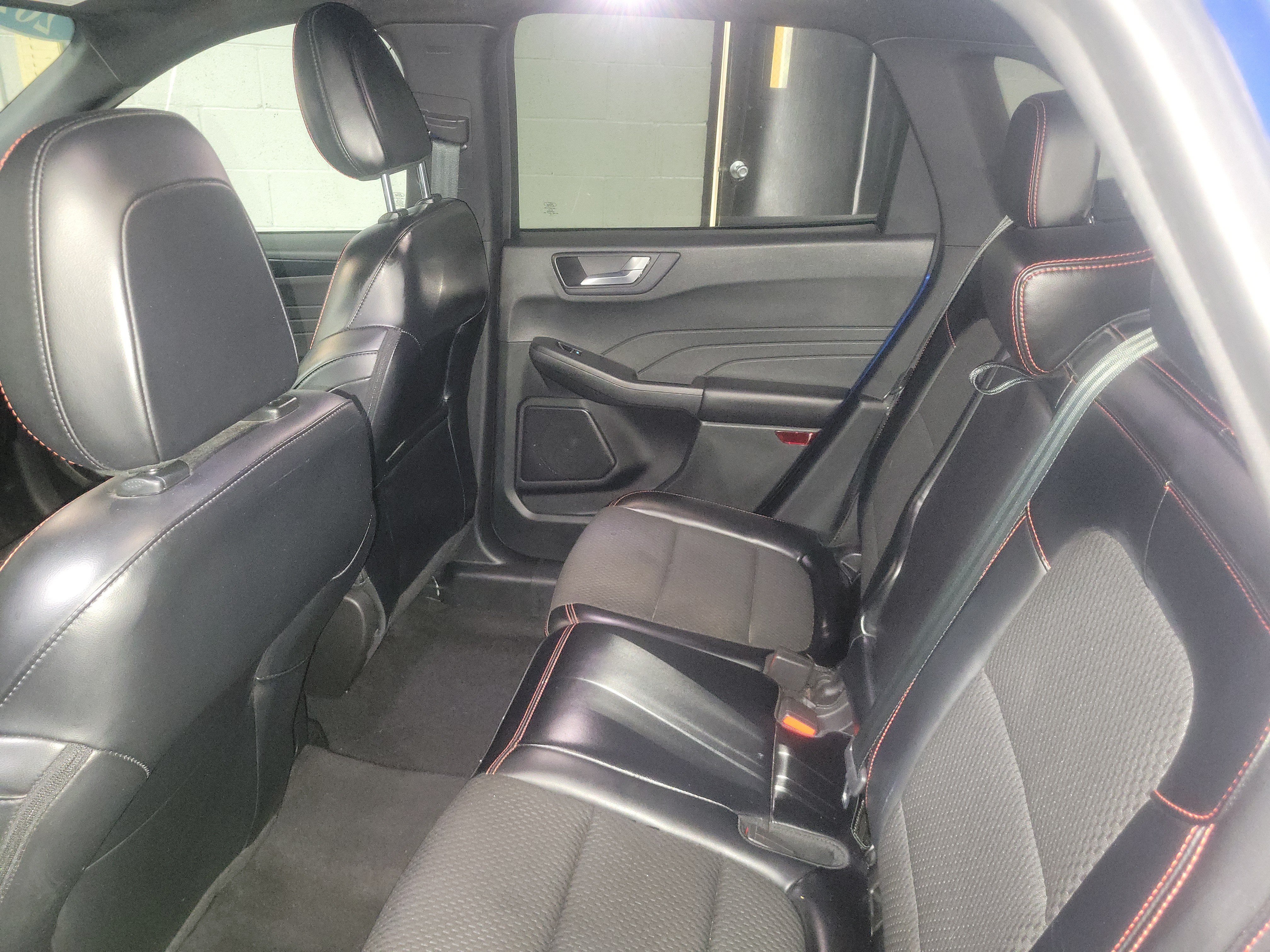 Used 2023 Ford Escape ST-Line FWD image 10