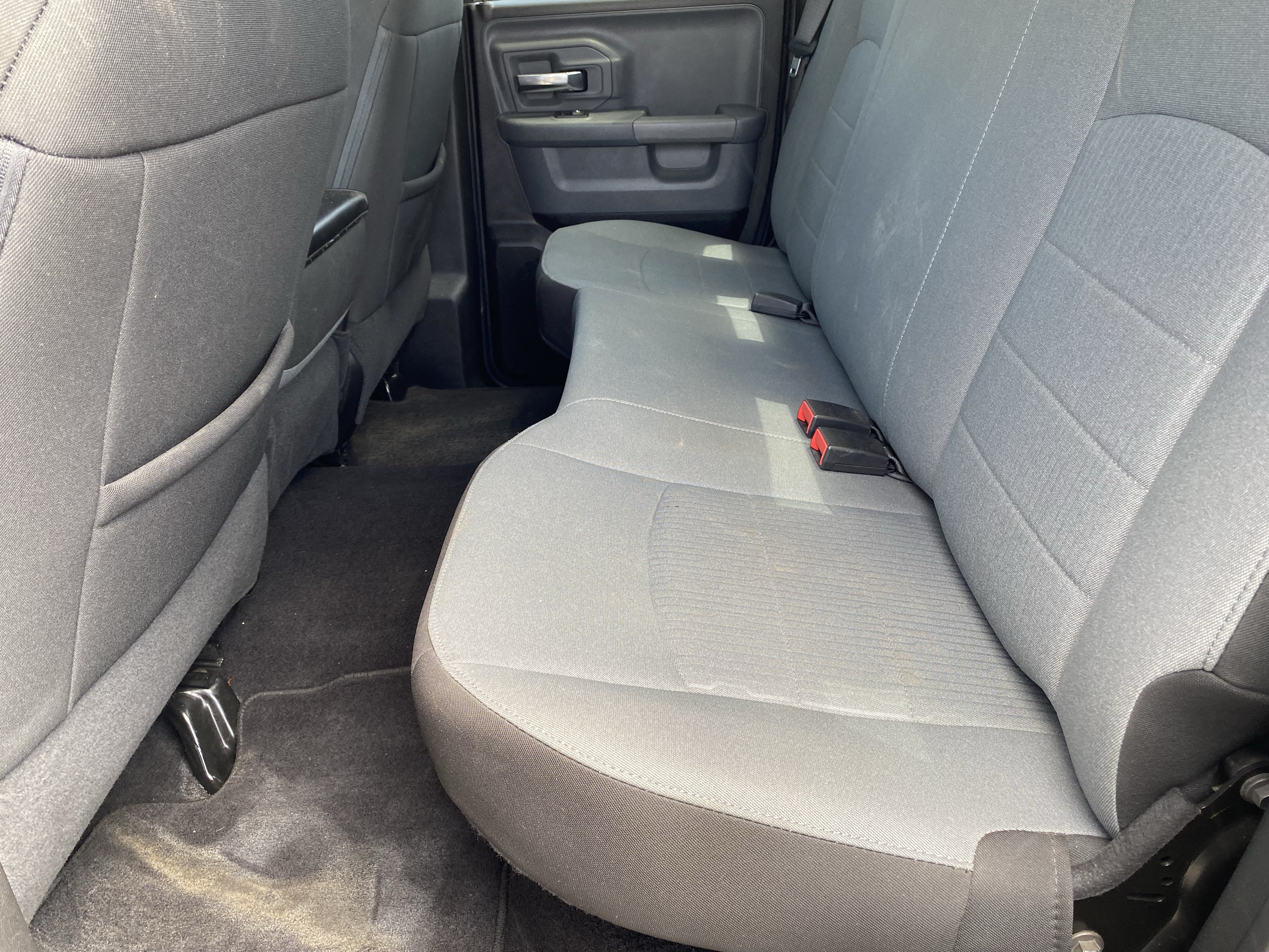 Used 2022 RAM 1500 Classic SLT RWD image 13