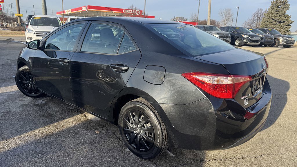 Used 2019 Toyota Corolla LE image 6
