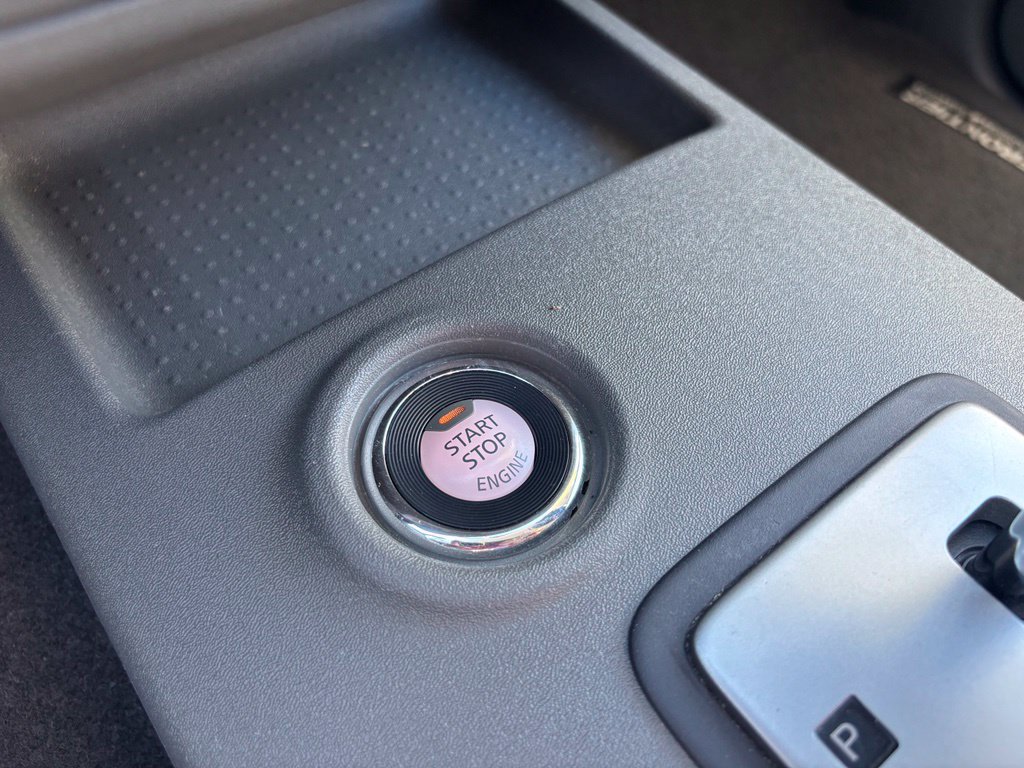 Used 2020 Nissan Frontier SV w/ Midnight Edition Floor Mats RWD image 23