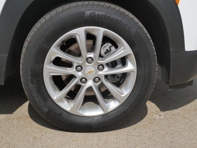 Used 2025 Chevrolet TrailBlazer LS w/ LS Convenience Package AWD/4WD image 9