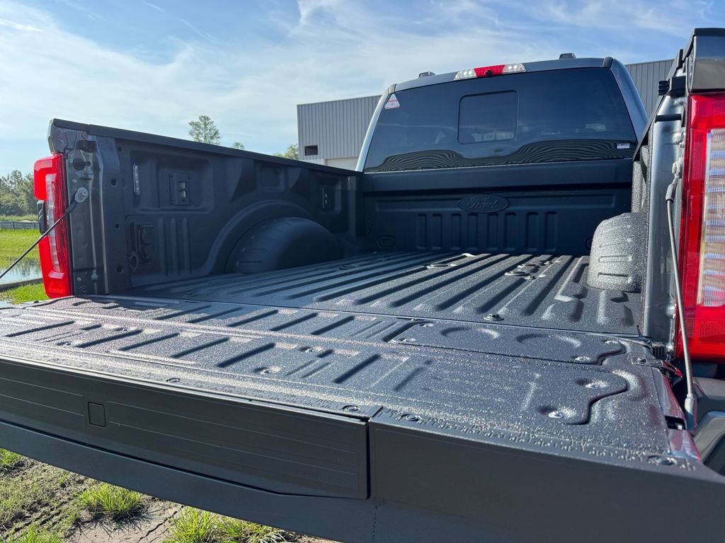 New 2026 Ford F250 Lariat image 41