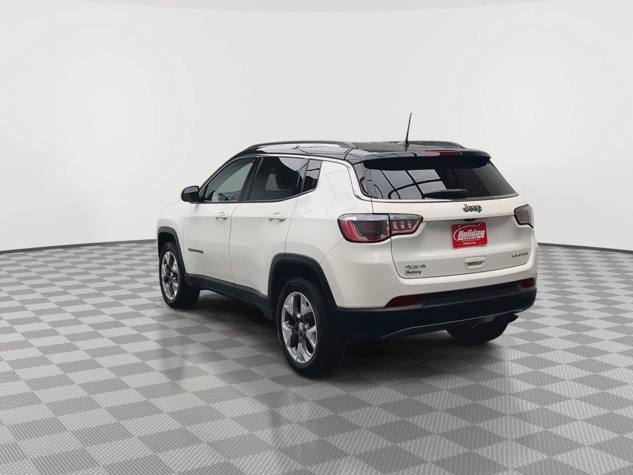 Used 2018 Jeep Compass Limited AWD/4WD image 33