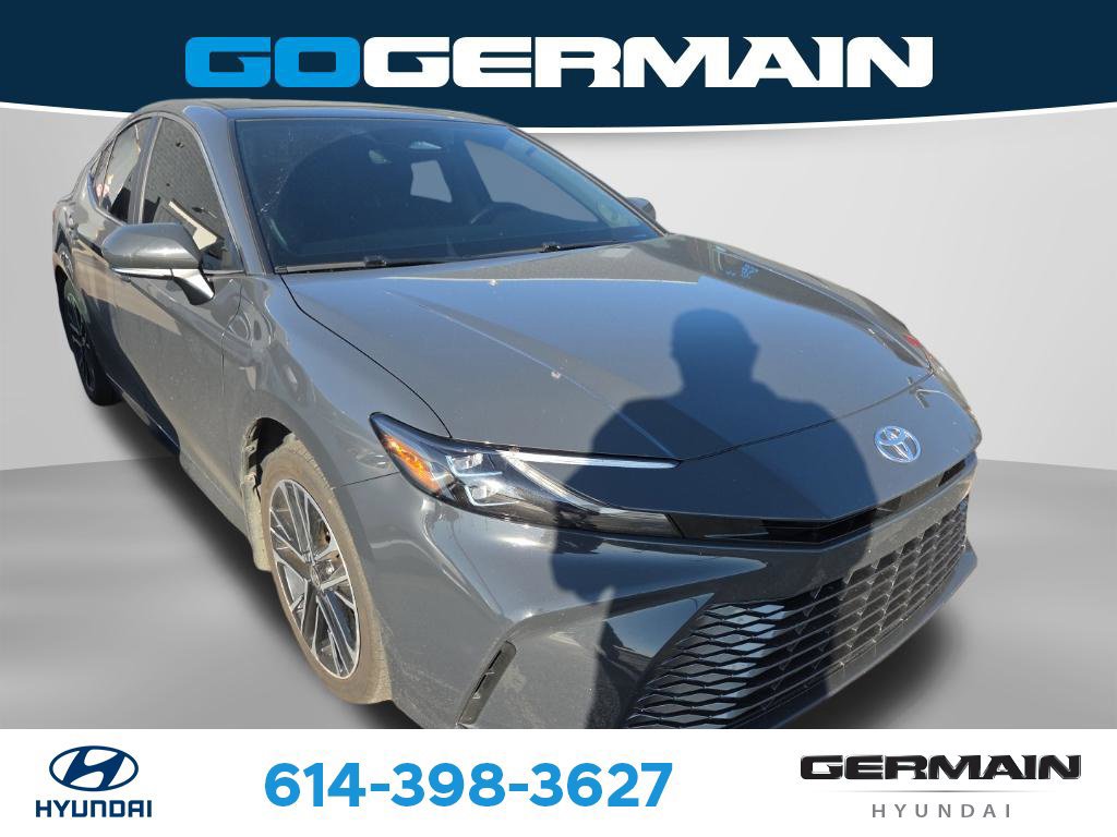 Used 2025 Toyota Camry XSE AWD/4WD image 1