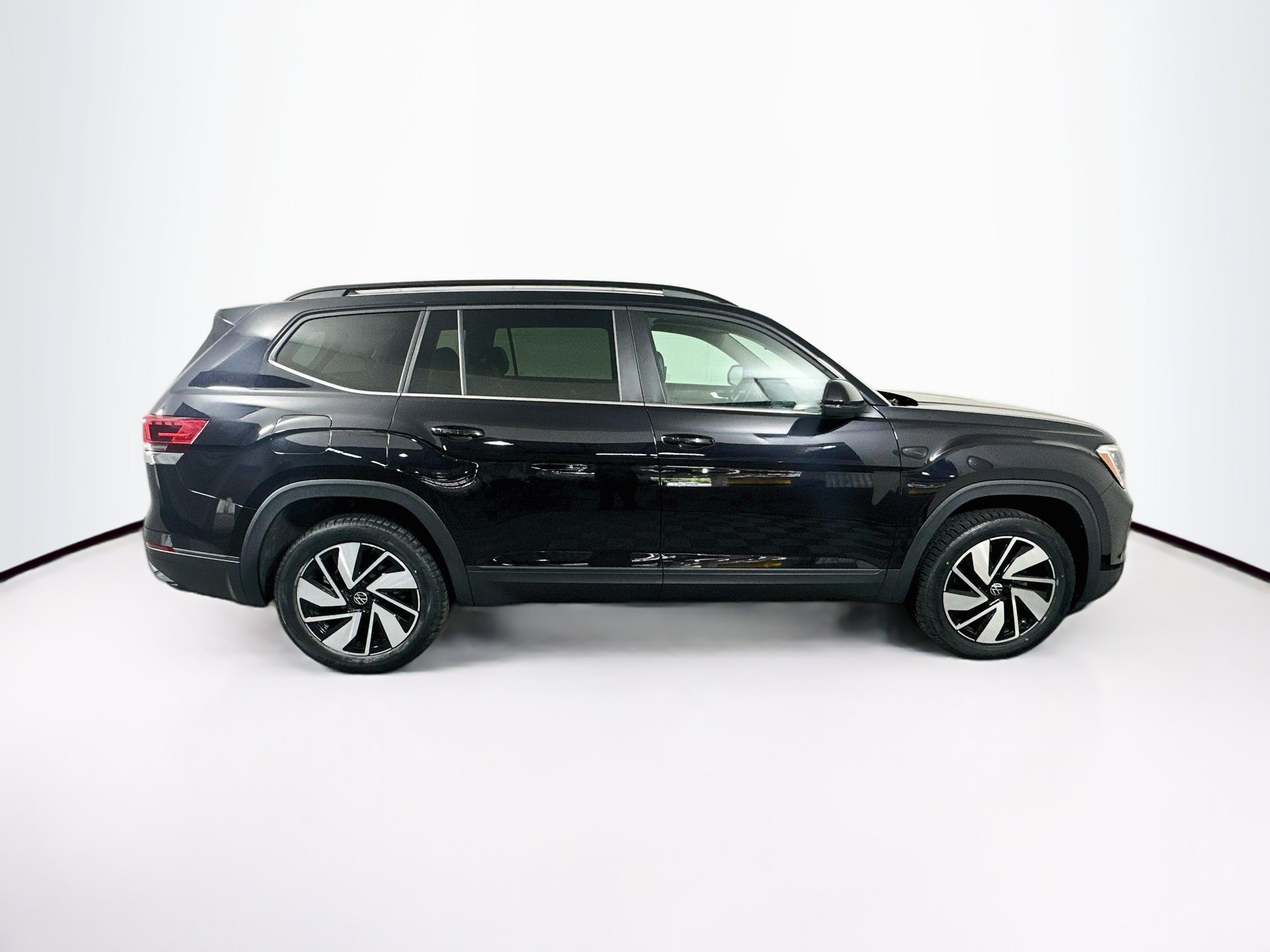 Used 2024 Volkswagen Atlas SE FWD image 10