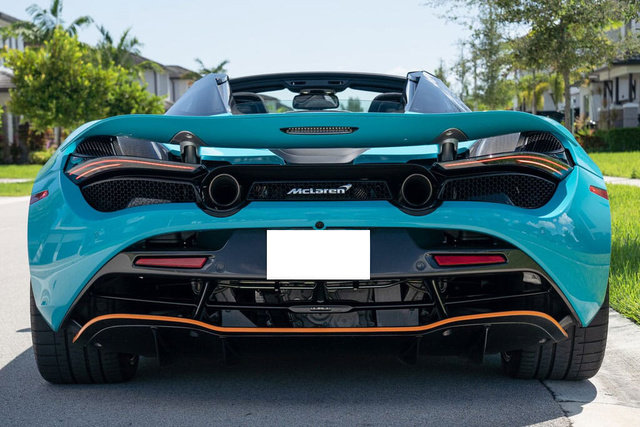 Used 2022 McLaren 720S Spider image 7