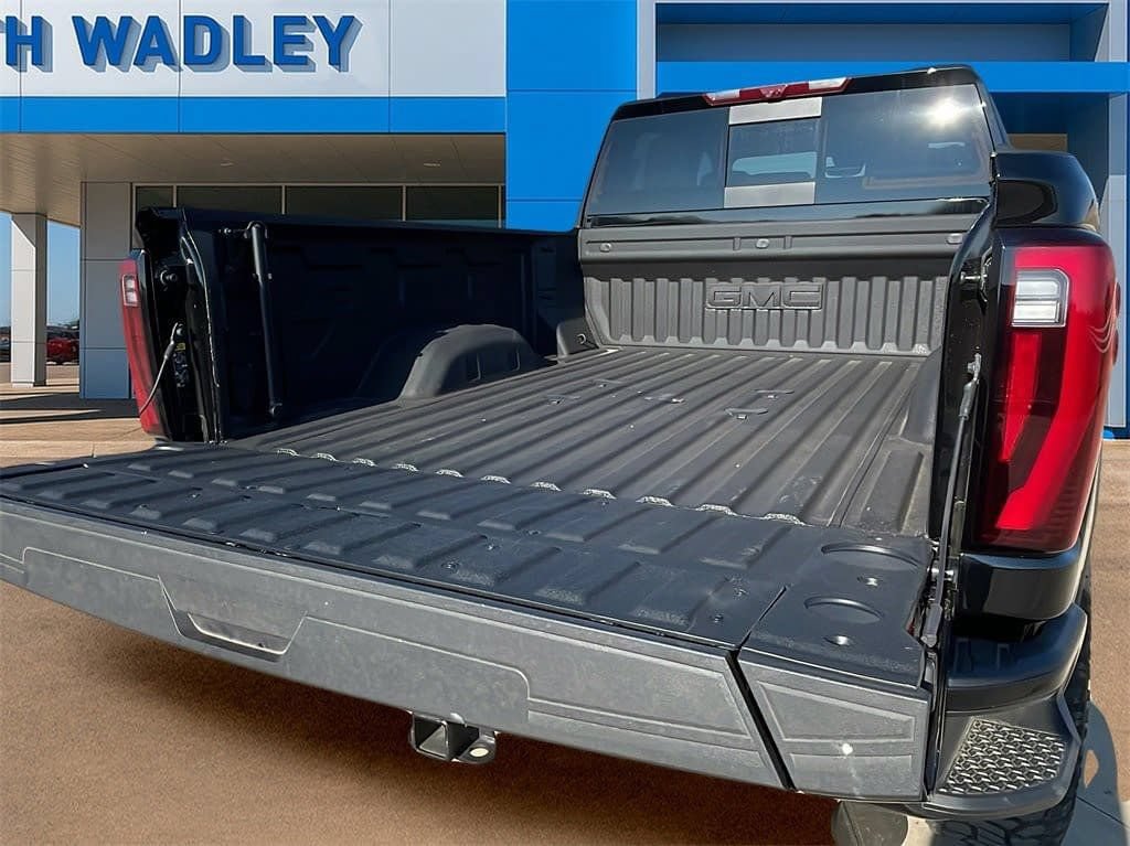 New 2025 GMC Sierra 2500 Denali w/ Denali Reserve Package AWD/4WD image 11