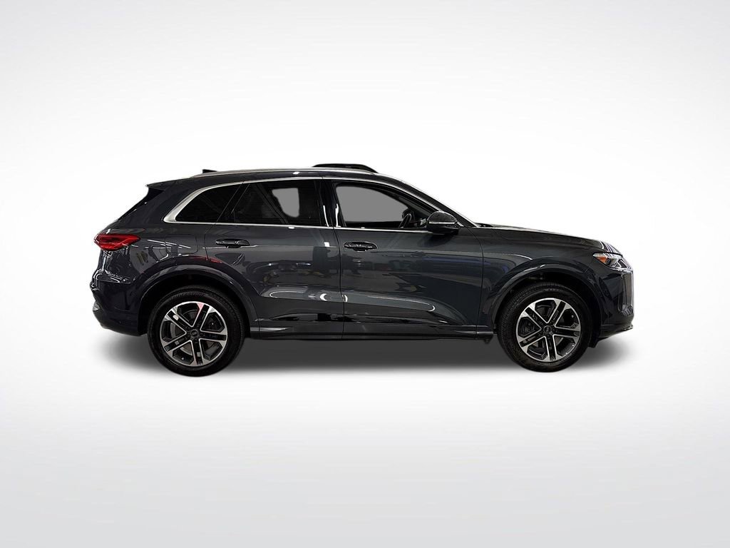 Used 2025 Audi Q5 Premium Plus w/ Premium Plus AWD/4WD image 6