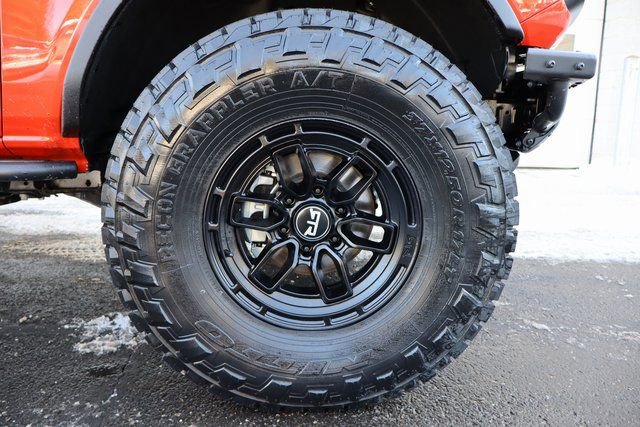 New 2025 Ford Bronco Badlands image 12