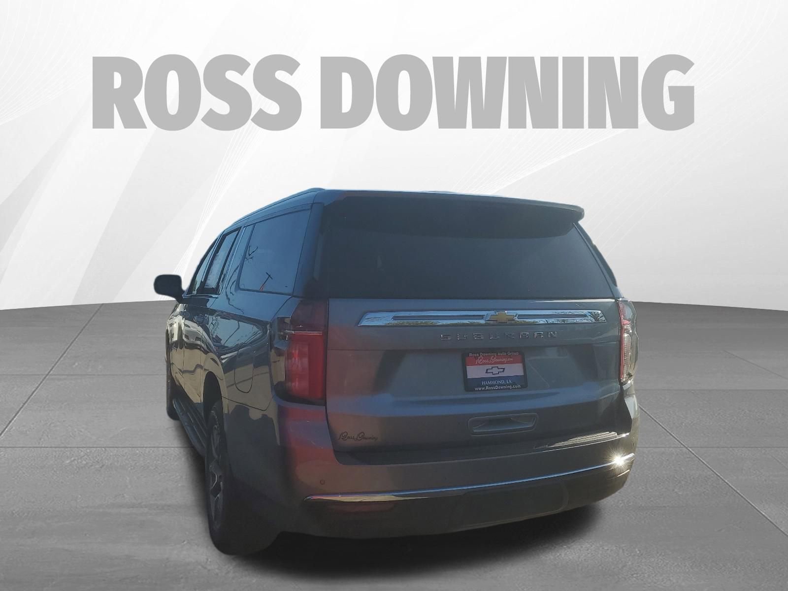 Used 2024 Chevrolet Suburban LS RWD image 6