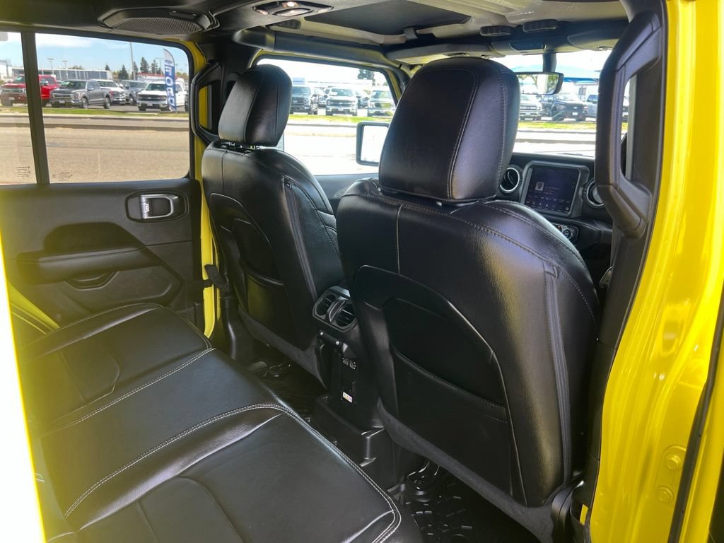 Used 2023 Jeep Wrangler Unlimited Sahara AWD/4WD image 45