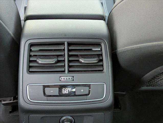 Used 2022 Audi A4 2.0T Premium w/ Convenience Package image 17
