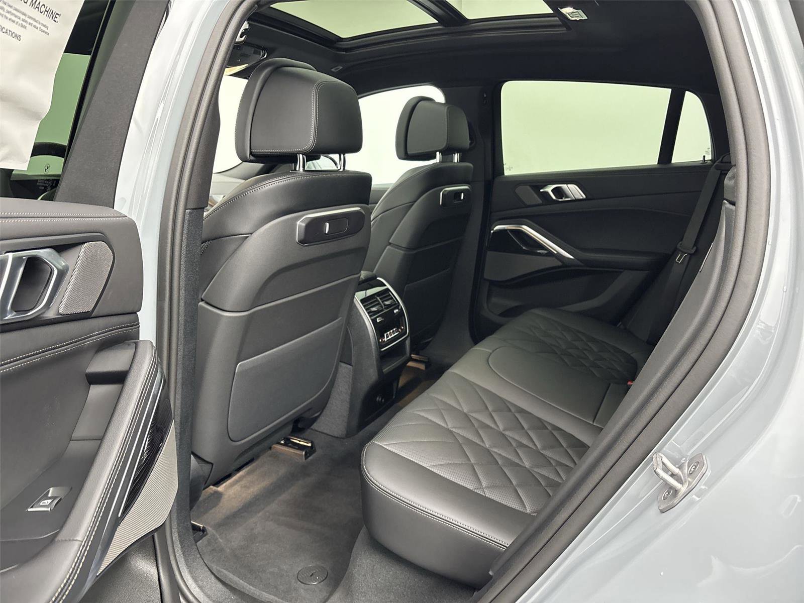 New 2026 BMW X6 xDrive40i image 29