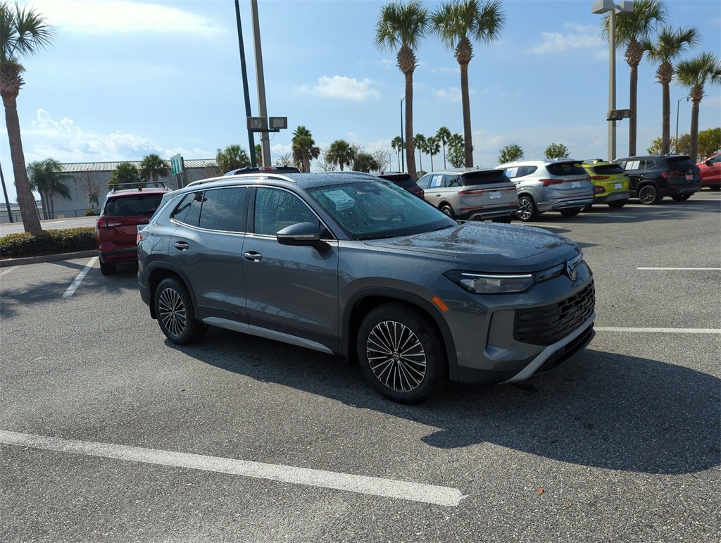 New 2026 Volkswagen Tiguan S image 2