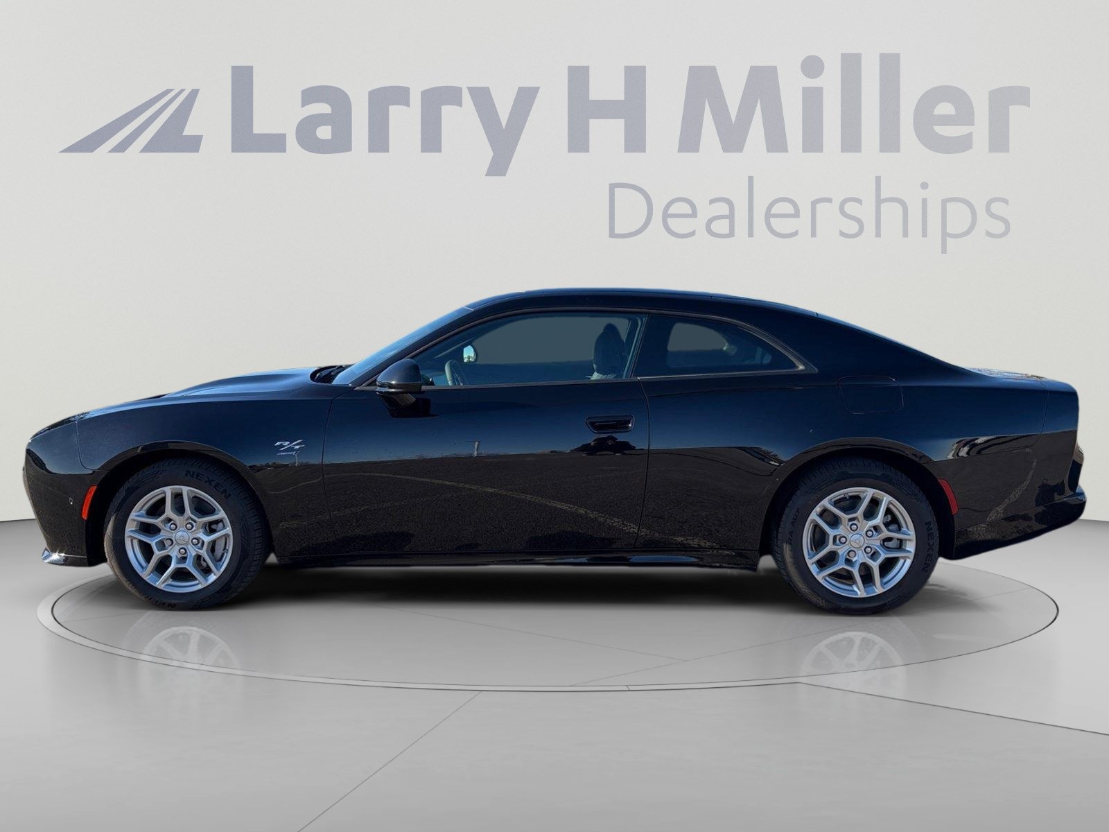 New 2025 Dodge Charger Daytona R/T w/ Quick Order Package 25M R/T AWD/4WD image 3
