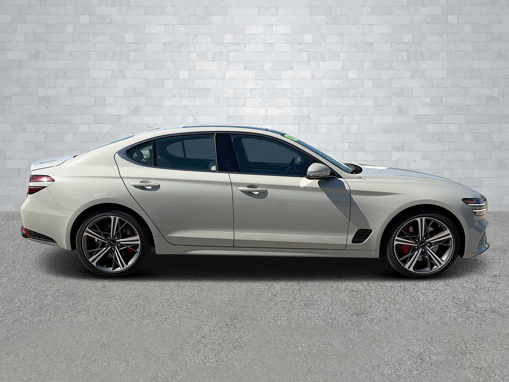 Used 2024 Genesis G70 2.5T w/ Sport Prestige Package image 3