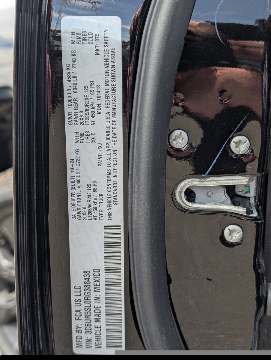 New 2024 RAM 2500 Limited image 10