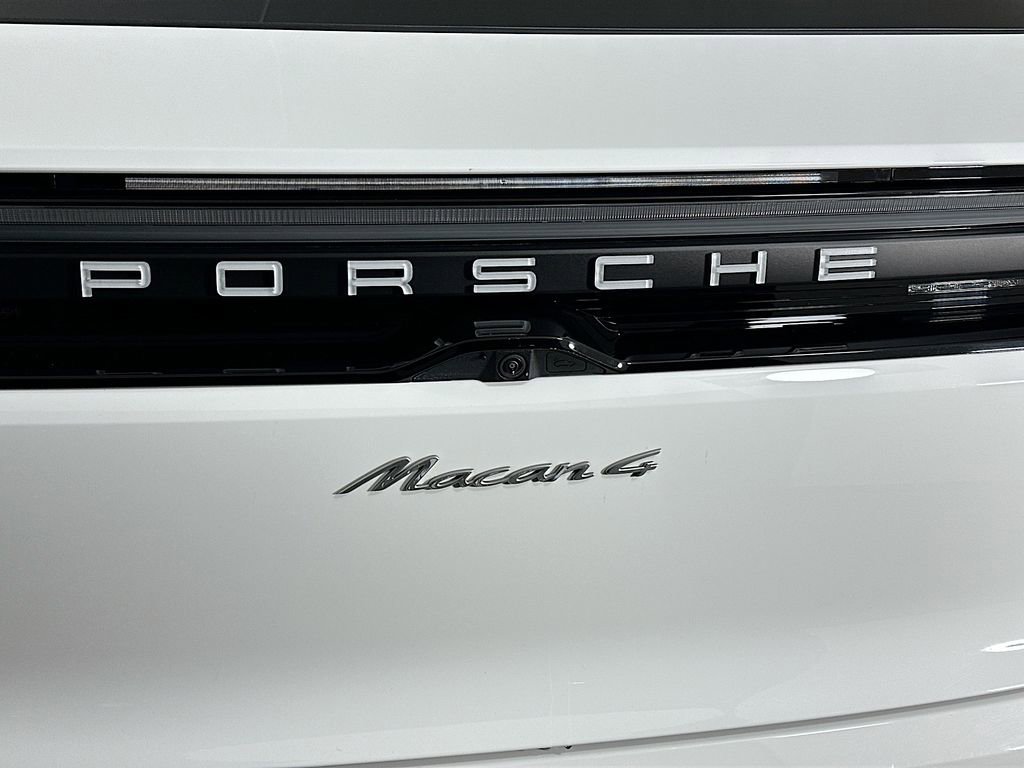Used 2024 Porsche Macan 4 Electric image 35