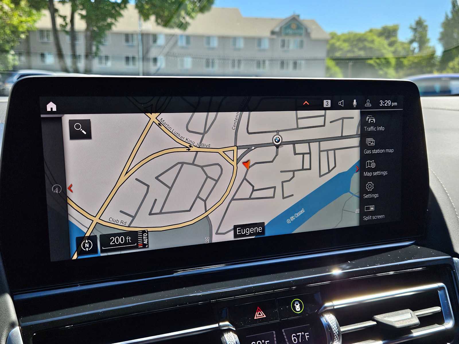 Used 2025 BMW 840i xDrive w/ Driving Assistance Package image 29