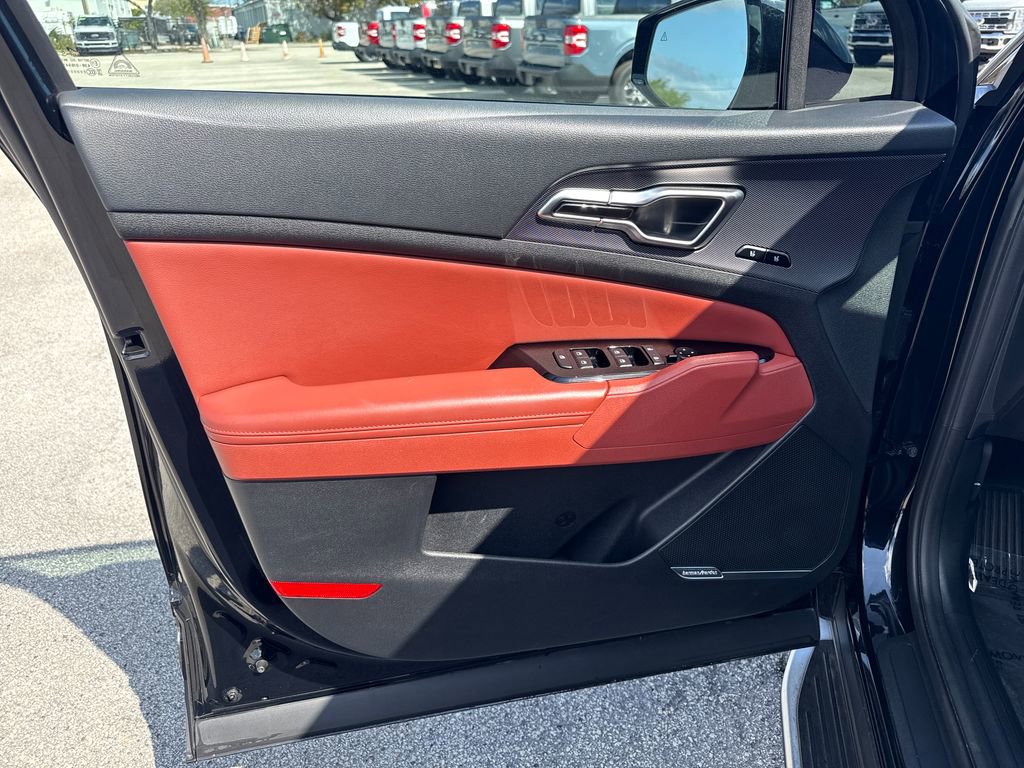 Used 2023 Kia Sportage SX image 14