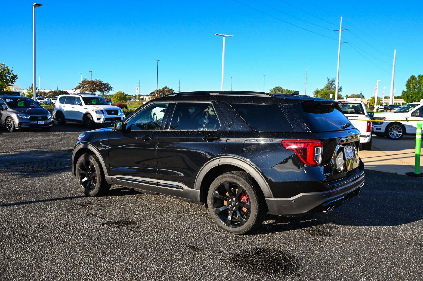 Certified 2020 Ford Explorer ST w/ ST Street Pack AWD/4WD image 7