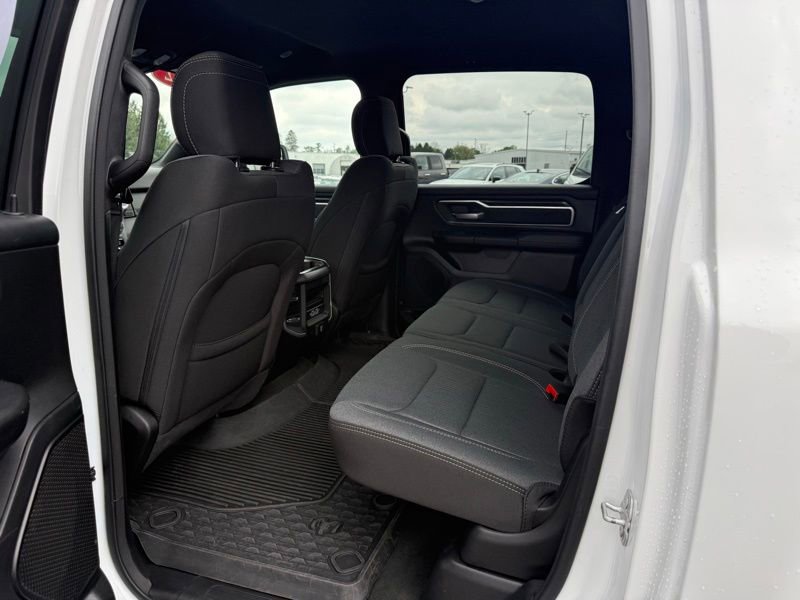 Used 2022 RAM 1500 Big Horn AWD/4WD image 11