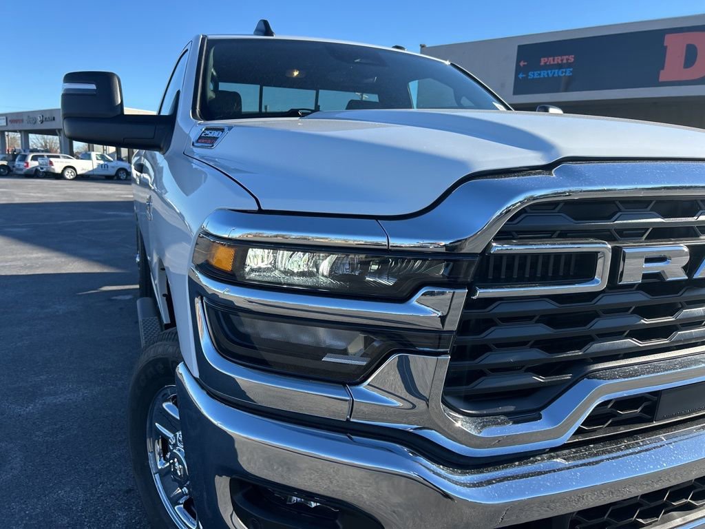 New 2026 RAM 2500 Tradesman AWD/4WD image 31