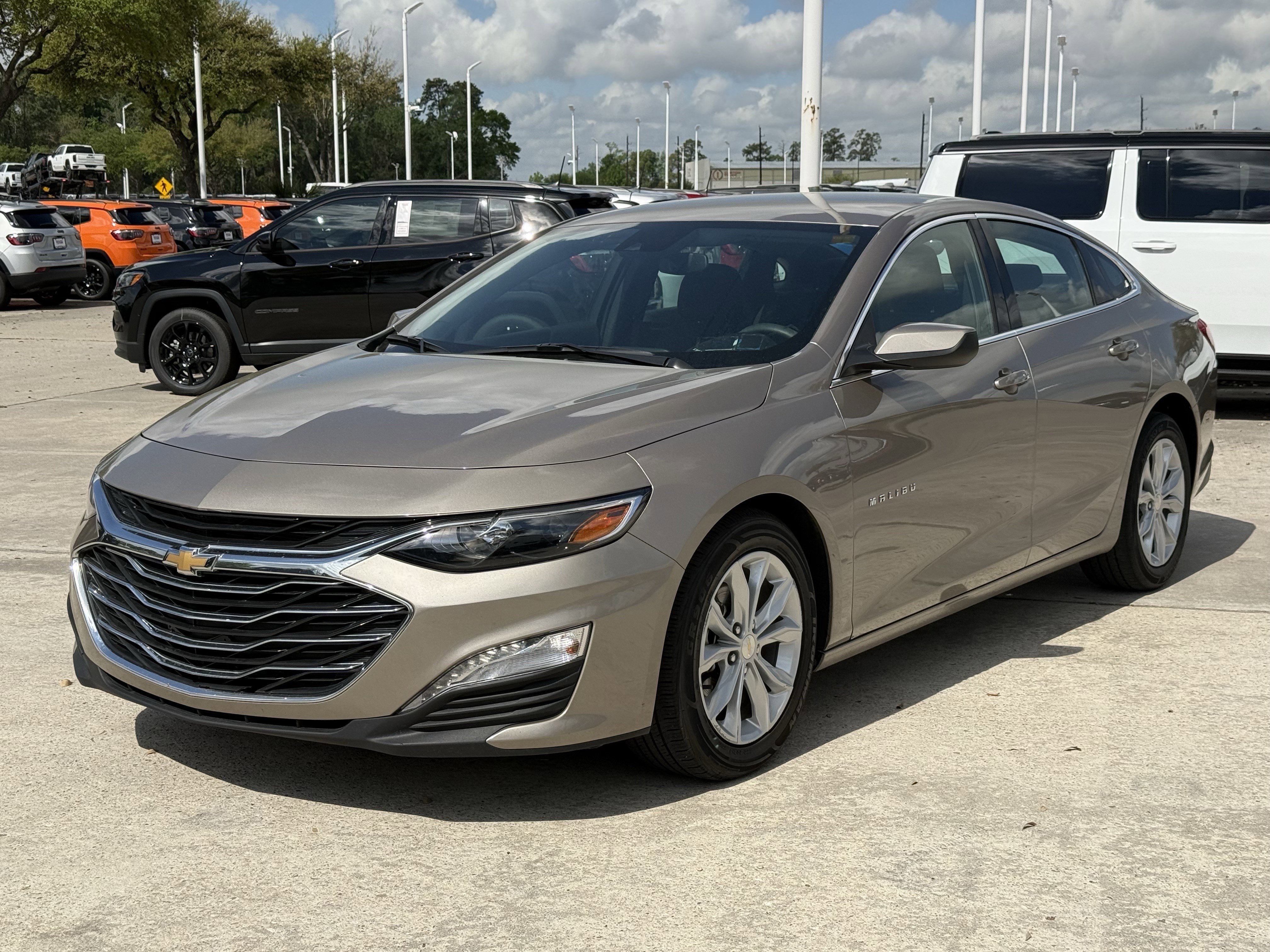 Used 2024 Chevrolet Malibu LT image 9