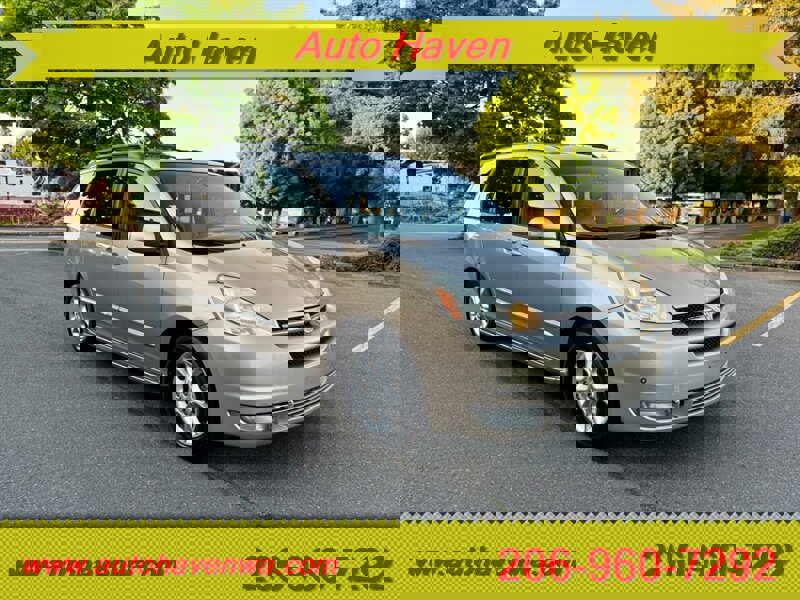 Used 2004 Toyota Sienna XLE Limited image 2