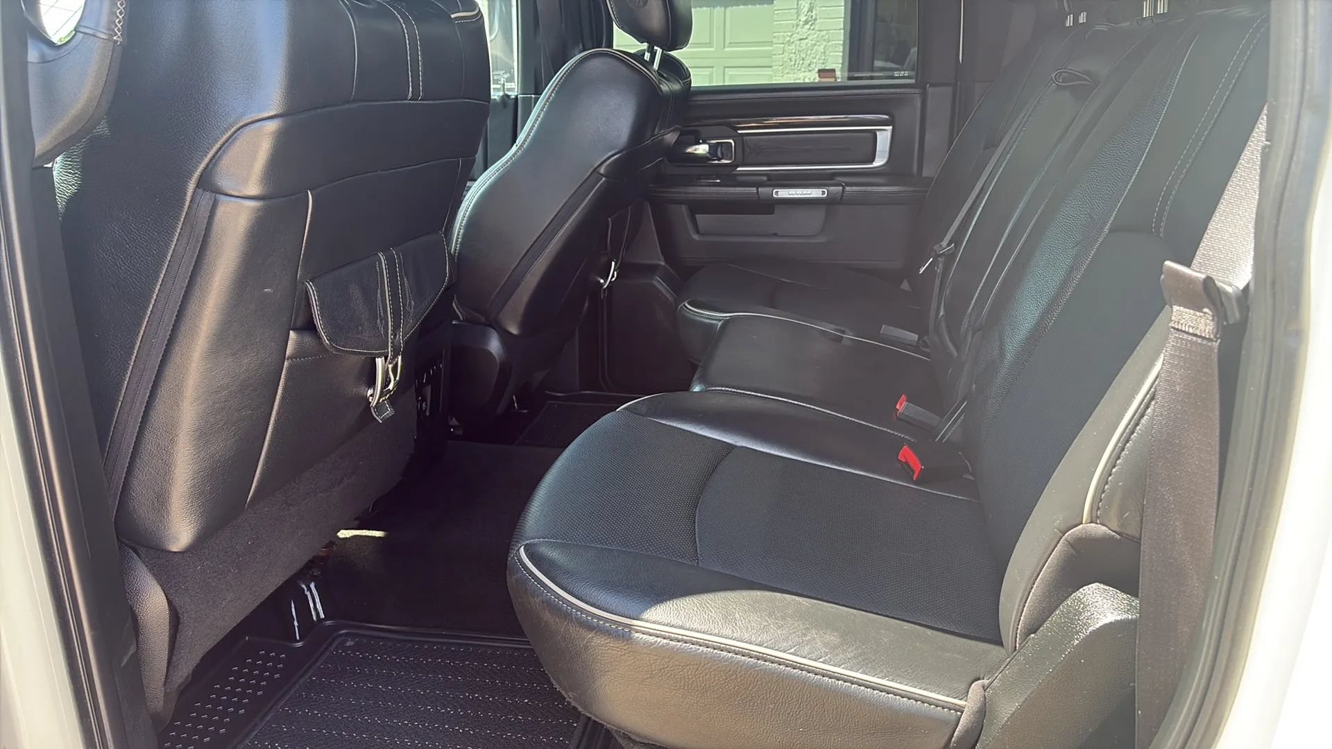 Used 2017 RAM 1500 Limited AWD/4WD image 9