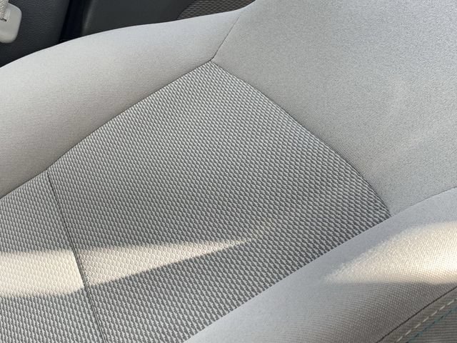 Used 2018 Chevrolet Cruze LT FWD image 11