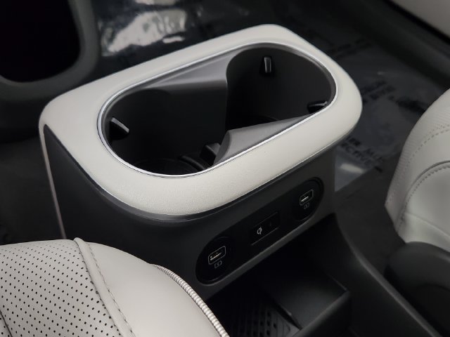Certified 2024 Hyundai Ioniq 5 Limited AWD/4WD image 29
