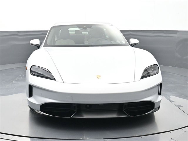 Used 2025 Porsche Taycan GTS image 34