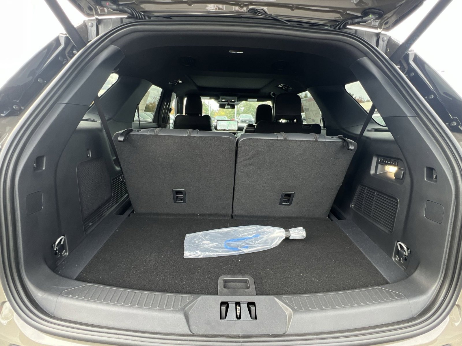 New 2026 Ford Explorer ST w/ Sun And Sound Package image 27