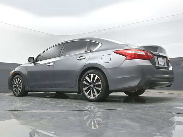 Used 2017 Nissan Altima 2.5 SL FWD image 38