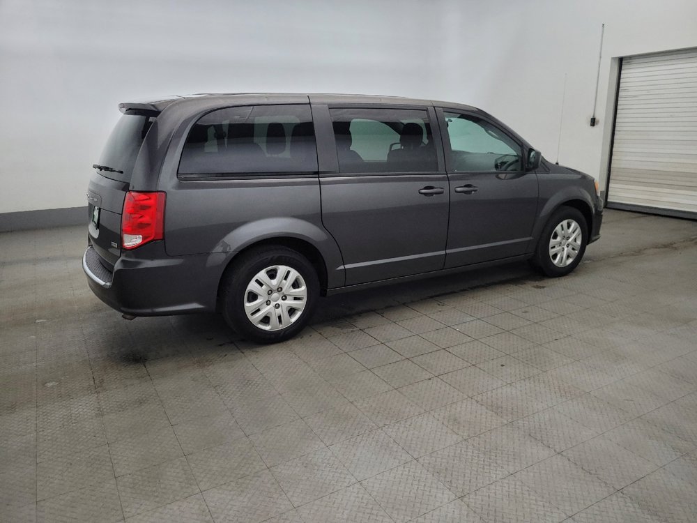 Used 2018 Dodge Grand Caravan SE FWD image 10