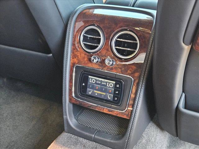 Used 2014 Bentley Flying Spur W12 AWD/4WD image 22