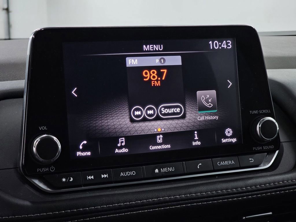 Used 2022 Nissan Rogue S AWD/4WD image 16
