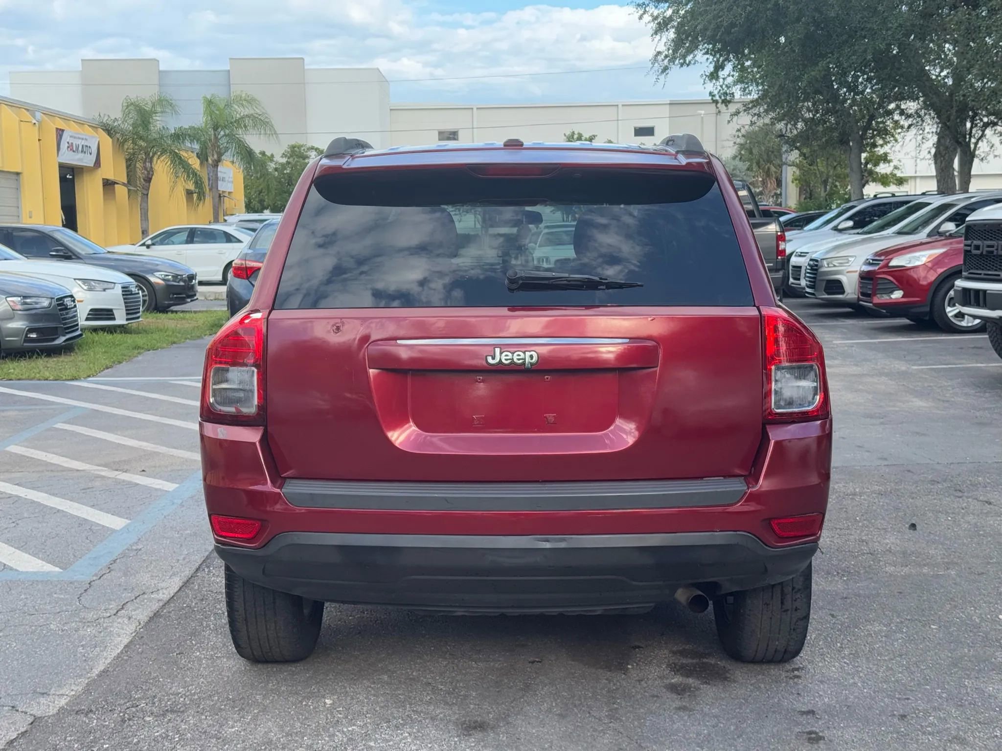 Used 2012 Jeep Compass Latitude w/ Sun/Sound Group AWD/4WD image 11
