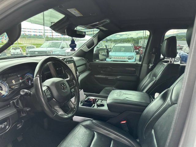 Used 2022 RAM 1500 Limited w/ Body Color Bumper Group AWD/4WD image 4