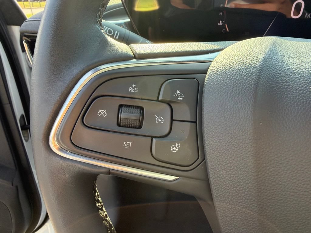 Used 2024 Buick Envista Sport Touring w/ Convenience I Package FWD image 19