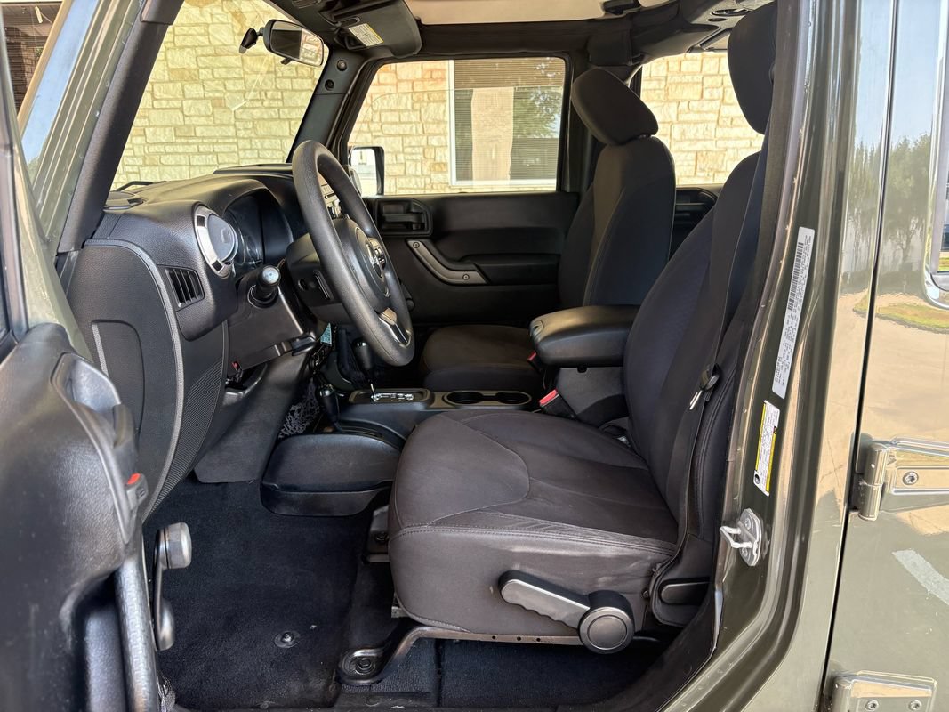 Used 2015 Jeep Wrangler Unlimited Sport AWD/4WD image 17